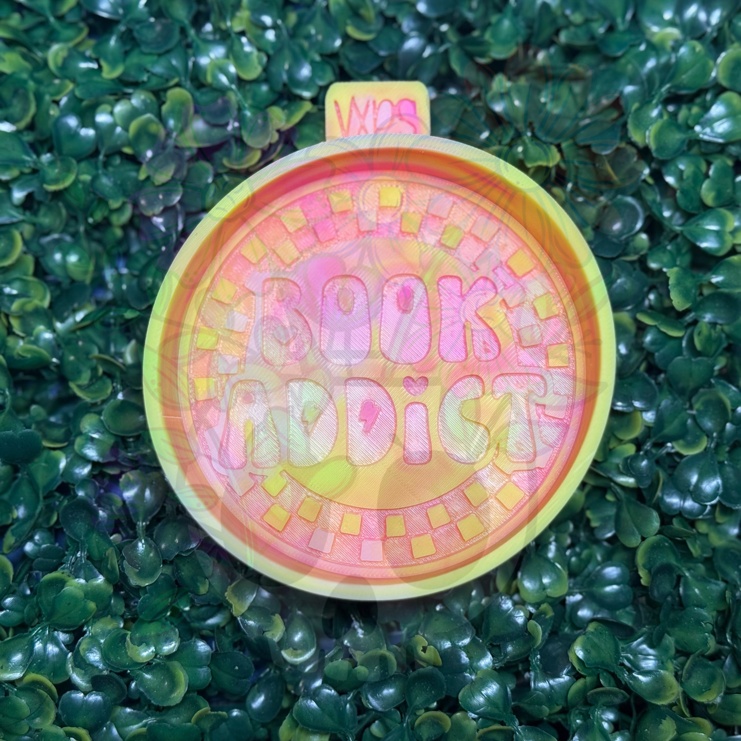 Book Addict Checkered Circle - Semi Exclusive