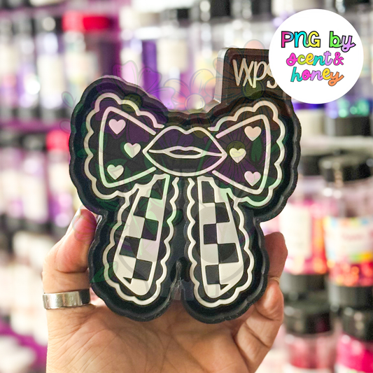 Lips Checkered Bow - Semi Exclusive